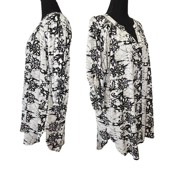 NEW Soft Surroundings Black And White Tunic Top Shirt Roll Tab Sleeves - Picture 4 of 10